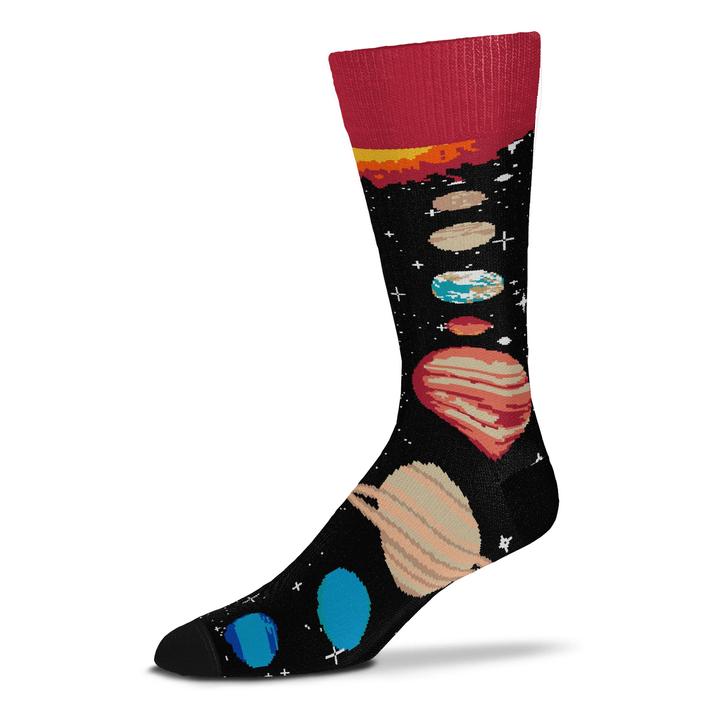 FBF Space Planet Socks start on a Black background. The Wide Cuff is Penn Red going into the shades of the Sun. They begin with Chrome Yellow, then Coquelicot and Red. In the Blackness you see Stars Shinning. Then Mercury, Venus are Camel. Earth is Sea Green, White Red and Camel. Mars is Red and Desert Sand. Jupiter is Camel Desert Sand and Tanwy with Red as the Big Red Spot and other Wind. Saturn is Camel Desert Sand and Atomic Tangerine. Uranus and Neptune are Teal and Neptune has True Blue too!