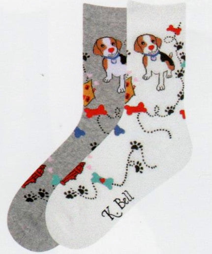 Beagle and Paws comes in Heather Grey and White. The Beagle at the top has a walk he takes with a trail with paws, his house, bones and of course a Fire Hydrant.