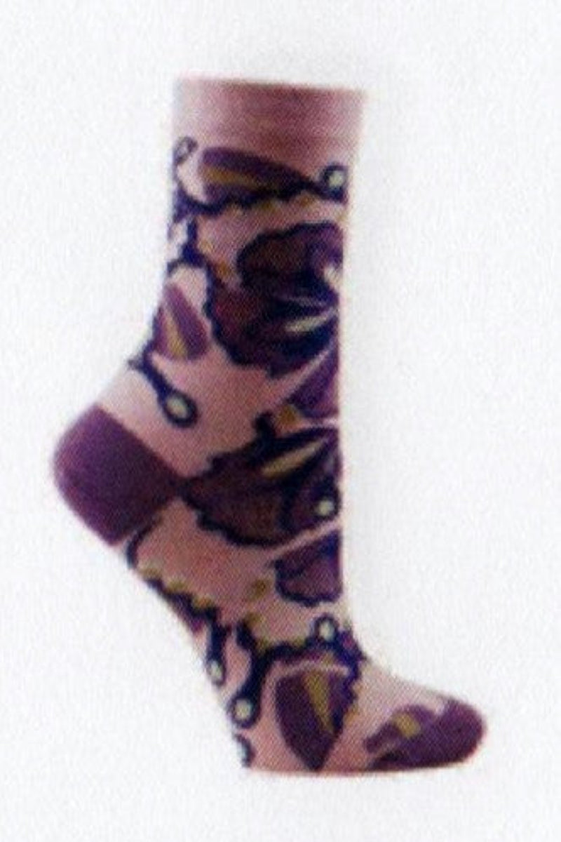 This Papillon Collage Sock is gorgeous with Violet and Mauve and a little bit of Olive making up the Butterflies. Lurex Silver thread also helps to push the pattern to brightness as in flight.