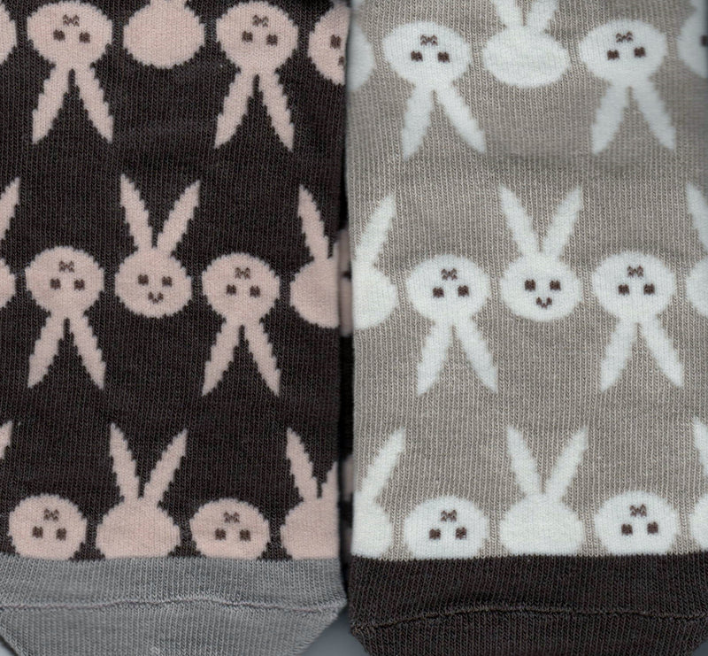 Shinzi Katoh designed these Mismatched Rabbit Socks. The Socks are in Taupe and Cream and Brown with Desert Sand.