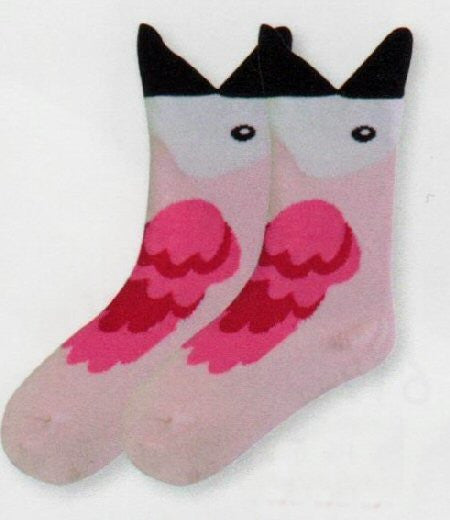 K Bell Kids Wide Mouth Flamingo Sock starts with the Black Beak which is the Wide Mouth Cuff. Then a White Face and Black Eye. The Flamingo is mostly Light Salmon Pink after the Face. The Wings are made by Flamingo Pink and Rose Red.