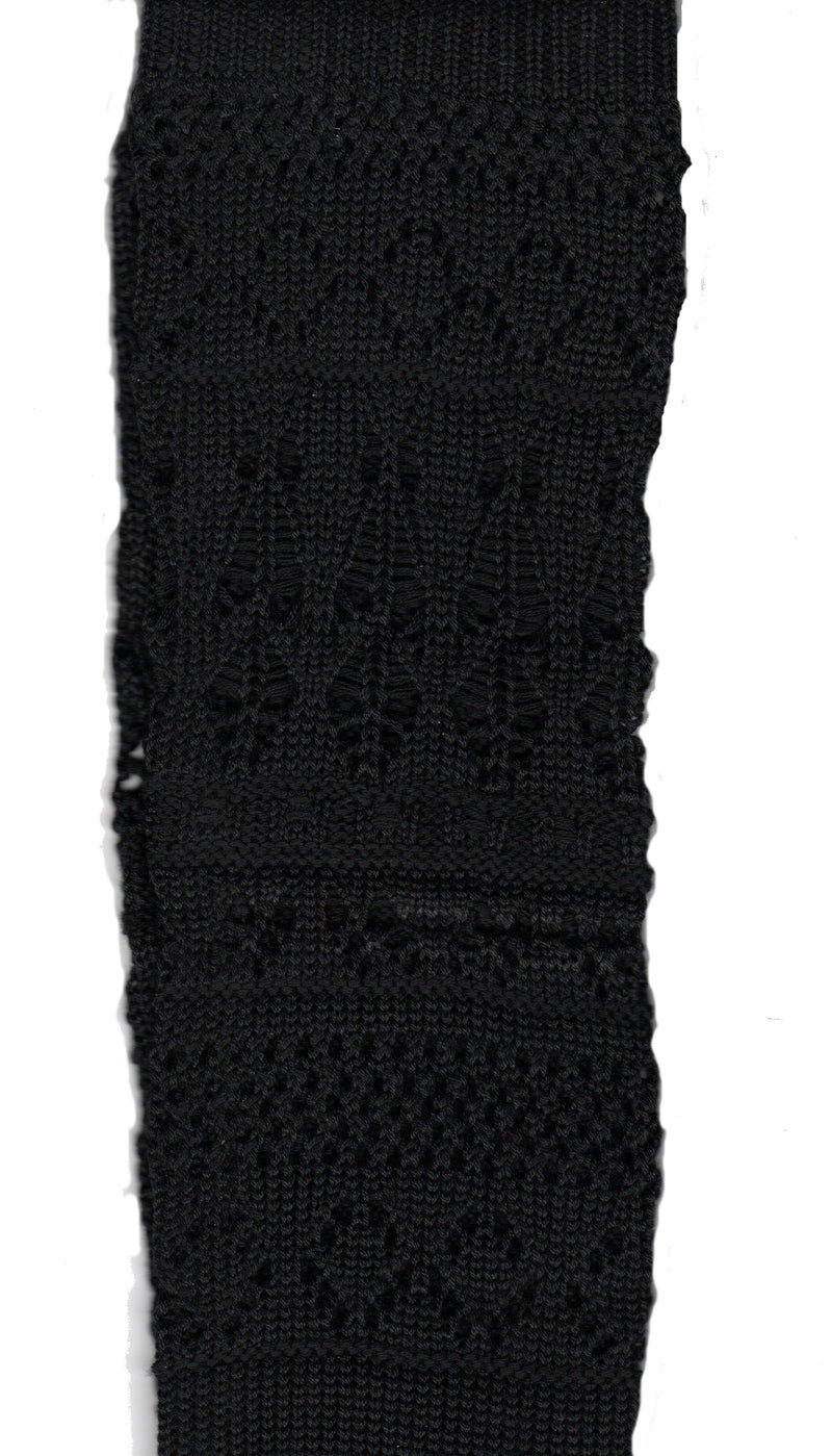 Zazou Crocheted Fingerless Glove comes in Black and has a beautiful weave to it. It is made in Bamboo.